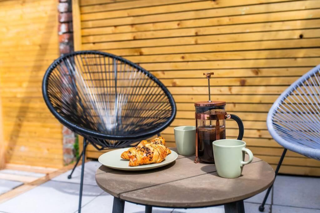 Kim'S City Escape Cardiff Ngoại thất bức ảnh