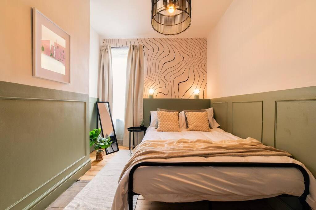 Kim'S City Escape Cardiff Ngoại thất bức ảnh